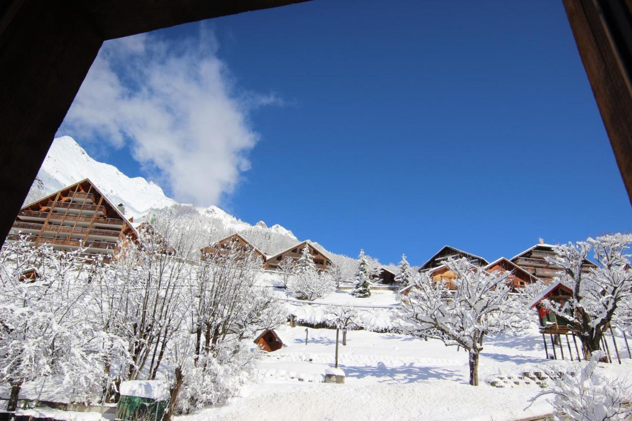 Hotel Le V De Vaujany Zewnętrze zdjęcie