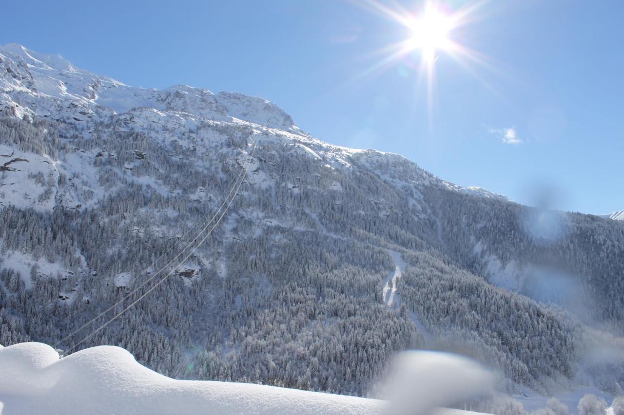 Hotel Le V De Vaujany Zewnętrze zdjęcie