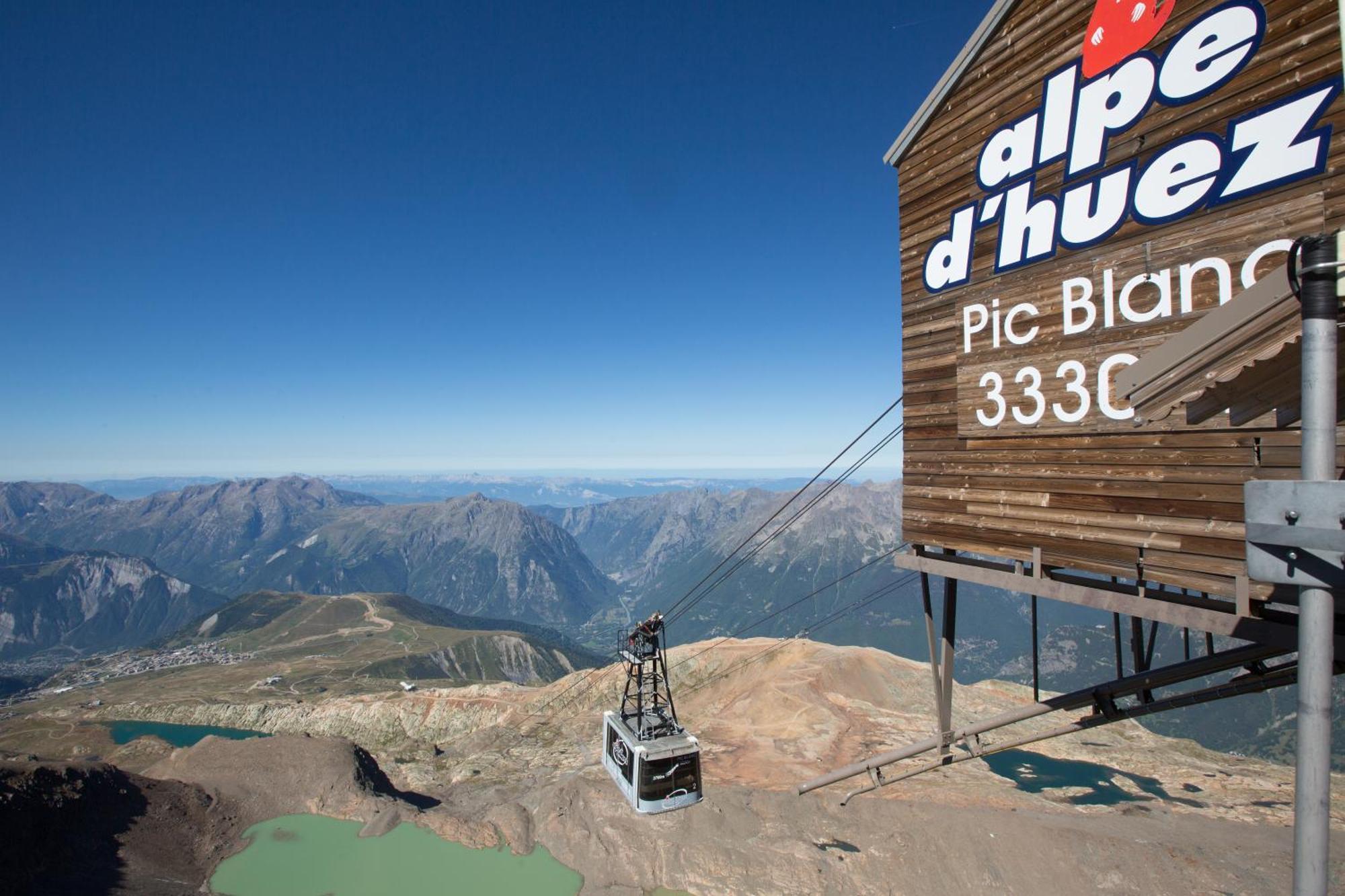 Hotel Le V De Vaujany Zewnętrze zdjęcie