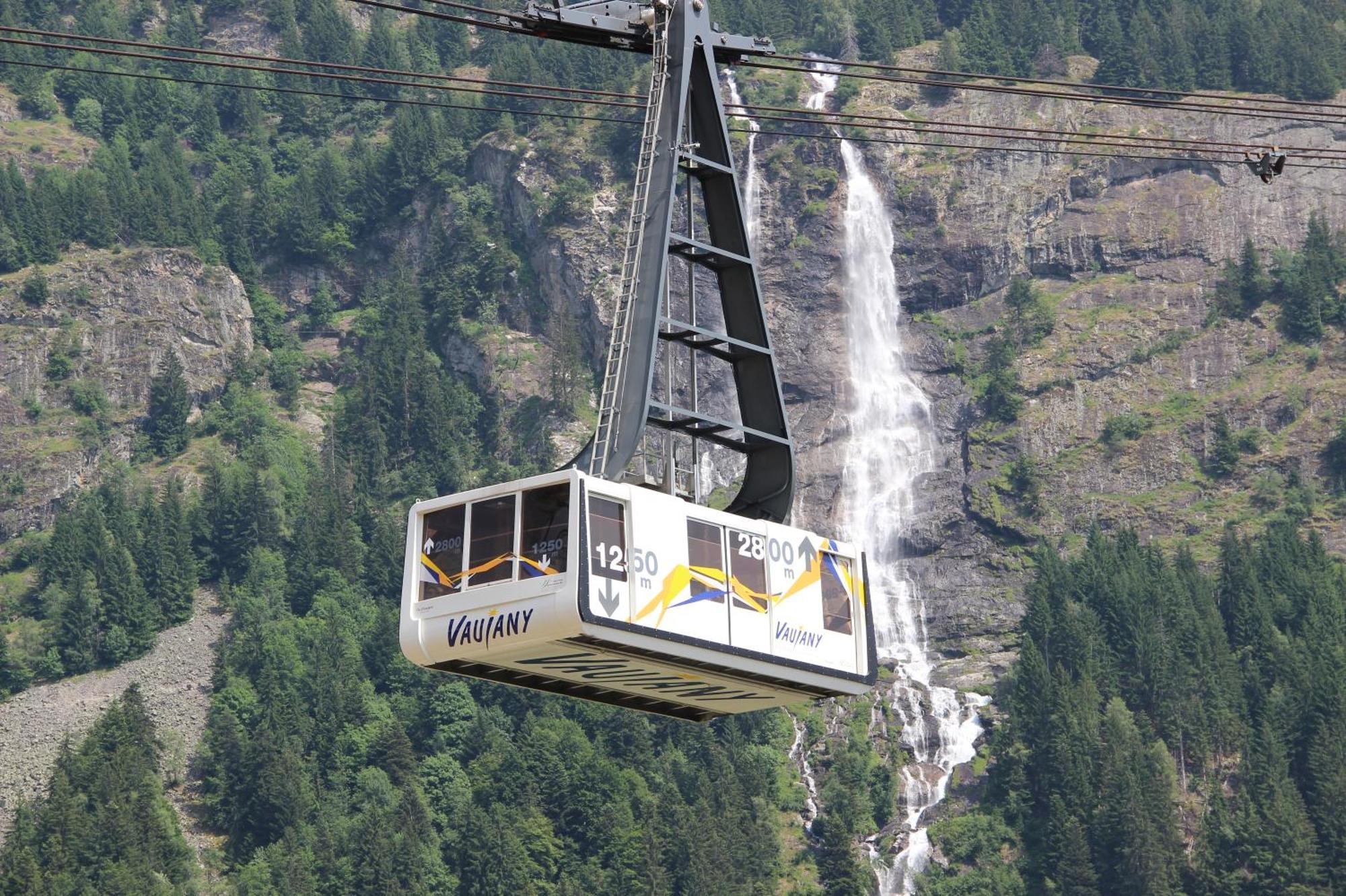 Hotel Le V De Vaujany Zewnętrze zdjęcie