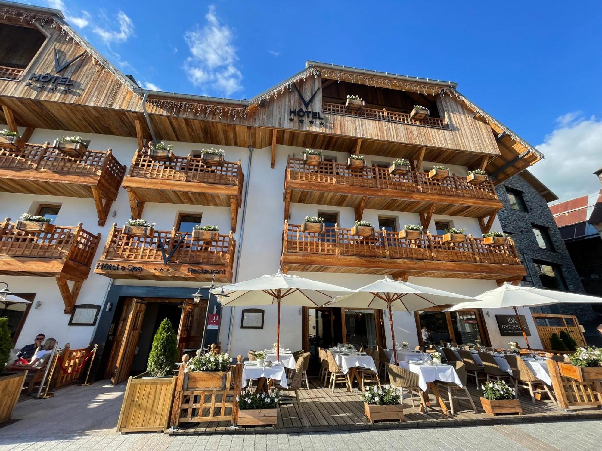 Hotel Le V De Vaujany Zewnętrze zdjęcie